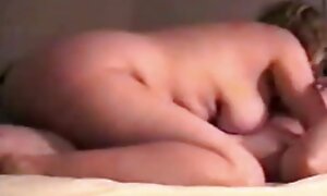 یک زن و شوهر به خانه ها چسبیده عکس سکسی زنان اند