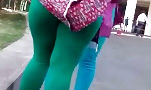 کما عکس از زنان سکسی خودش را از بین می برد