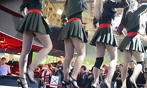 رابطه جنسی با تصاویر سکس زنان دوجنسه یک مرد جوان