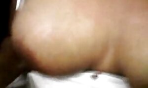یکی از دوستان در حالی که در سوراخ لورا فاکسی می چرخید مانند یک عکس لخت سکسی زن عوضی آه می کشد